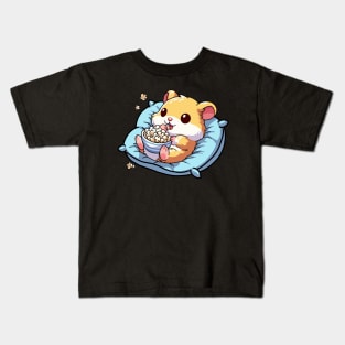 Cute hamster eating popcorns Kids T-Shirt